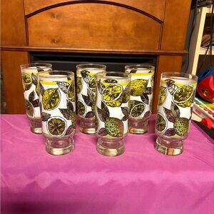 Lemon Leaf Glass Set with Colorful Design